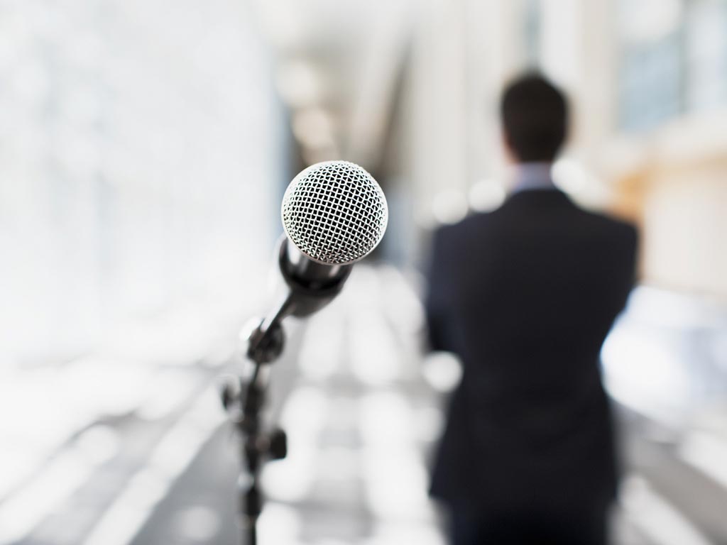 10 Tips To Be A Better Public Speaker - Young Upstarts